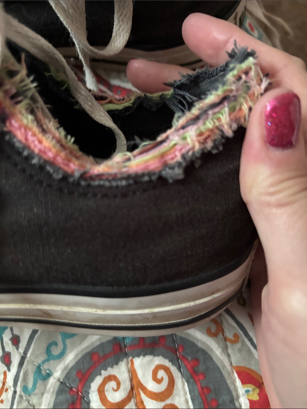 Converse Black Canvas LowTop Women's Sneakers with Frayed multi color Trim 7m/9w - Picture 9 of 9